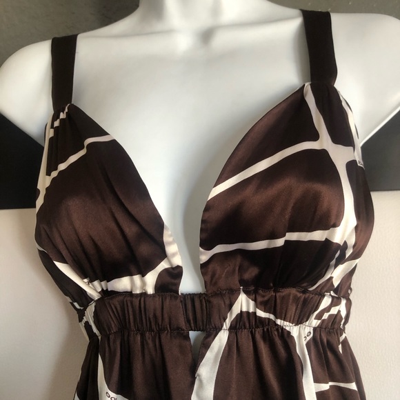 BEBE Sexy Brown/White Giraffe Print Plunge Front M - Picture 7 of 11